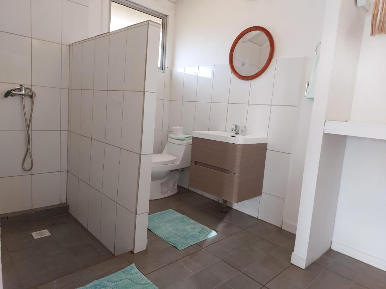 Cabanas Kitai Hanga Roa Esterno foto